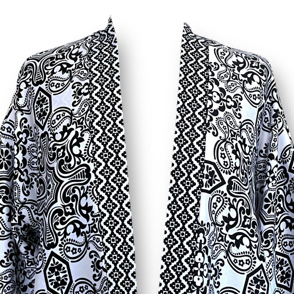 Chicos Womens Kimono Topper Jacket Sz 1 M 8 10 Black White Reversible Boho Beach - Picture 3 of 6